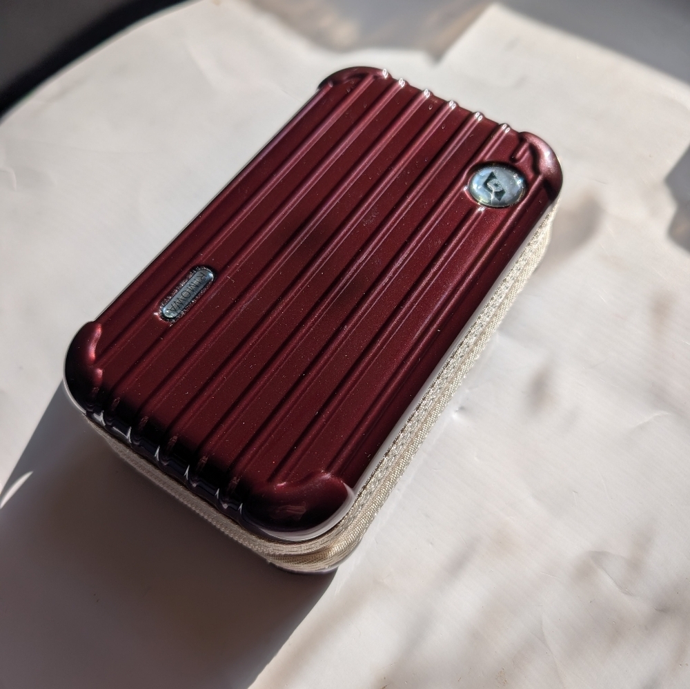 Rimowa Mini Hard Shell Case in Metallic Burgundy - Picture 2 of 7